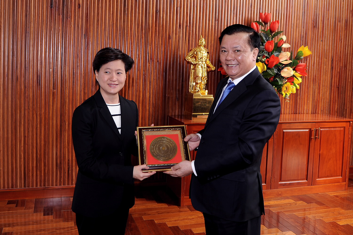Đại sứ Singapore: Sẵn sàng hỗ trợ doanh nghiệp Việt Nam niêm yết trên sàn chứng khoán Singapore