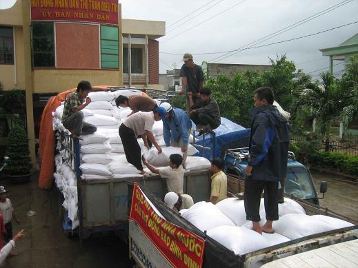 Chính phủ hỗ trợ trên 5,5 nghìn tấn gạo dự trữ trong dịp Tết Nguyên đán Mậu Tuất