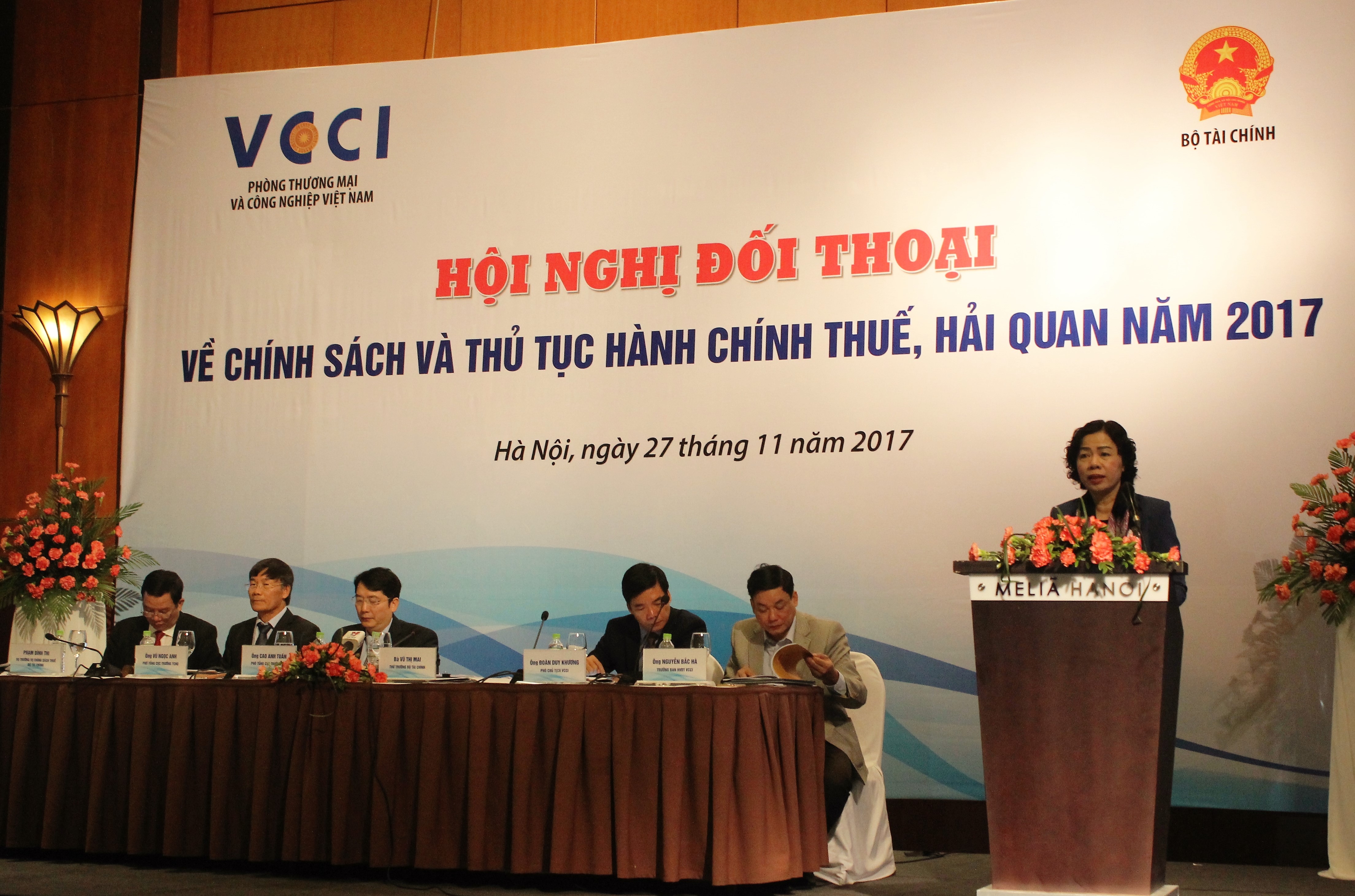 Đối thoại doanh nghiệp về chính sách thuế, hải quan năm 2017